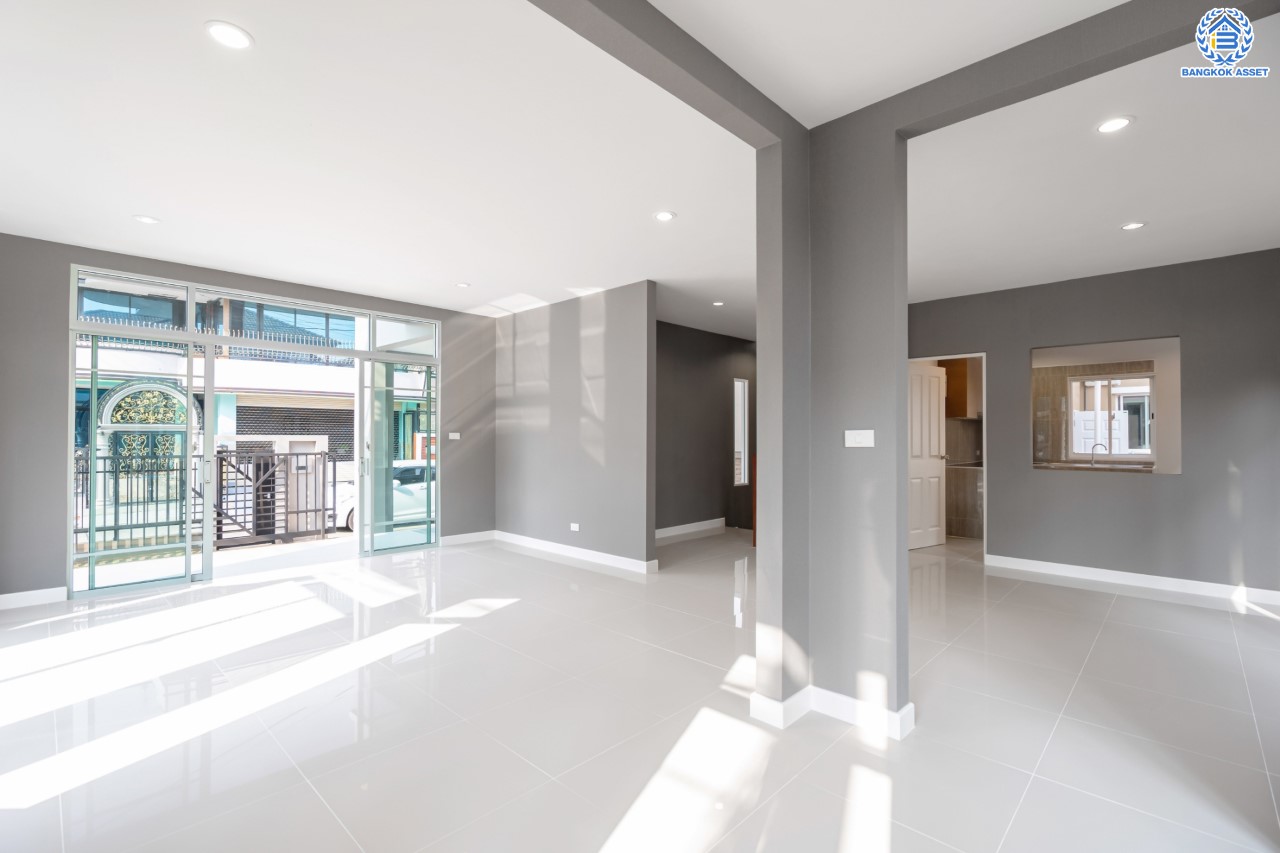 บ้านมือสองตกแต่งใหม่ ม.เดอะแพลนท์ ราชพฤกษ์-พระราม5 หลังมุม! เนื้อที่ 58 ตร.ว. ฟังก์ชัน 3 ห้องนอน 3 ห้องน้ำ จอดรถได้ 2 คัน บนทำเลศักยภาพ เดินทางสะดวก ใกล้วงเวียนพระราม5, The Walk, ทางด่วน ศรีรัช และรถไฟฟ้าสายสีม่วง "สถานีบางรักใหญ่"